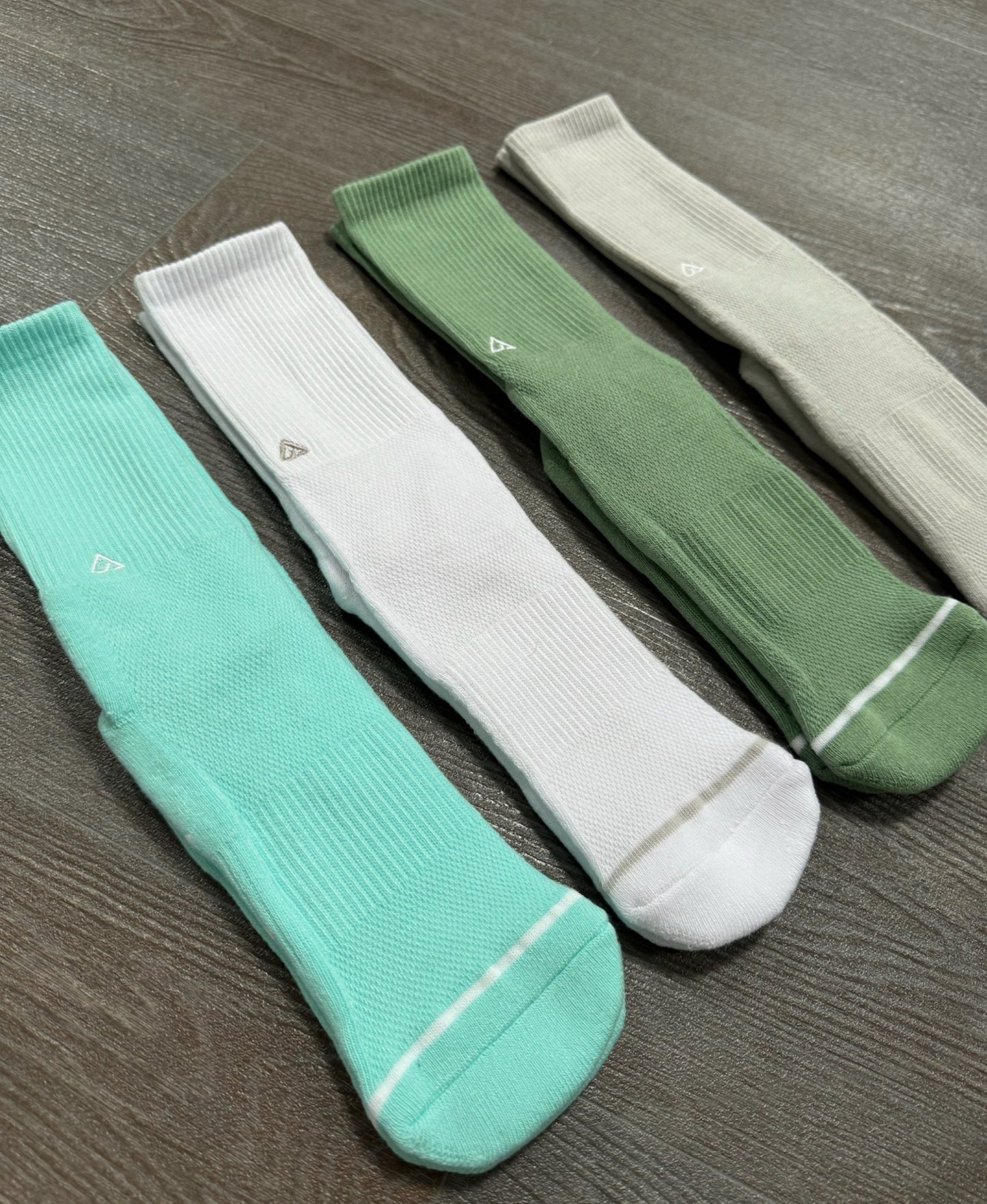 Athena Crew Socks: Sage