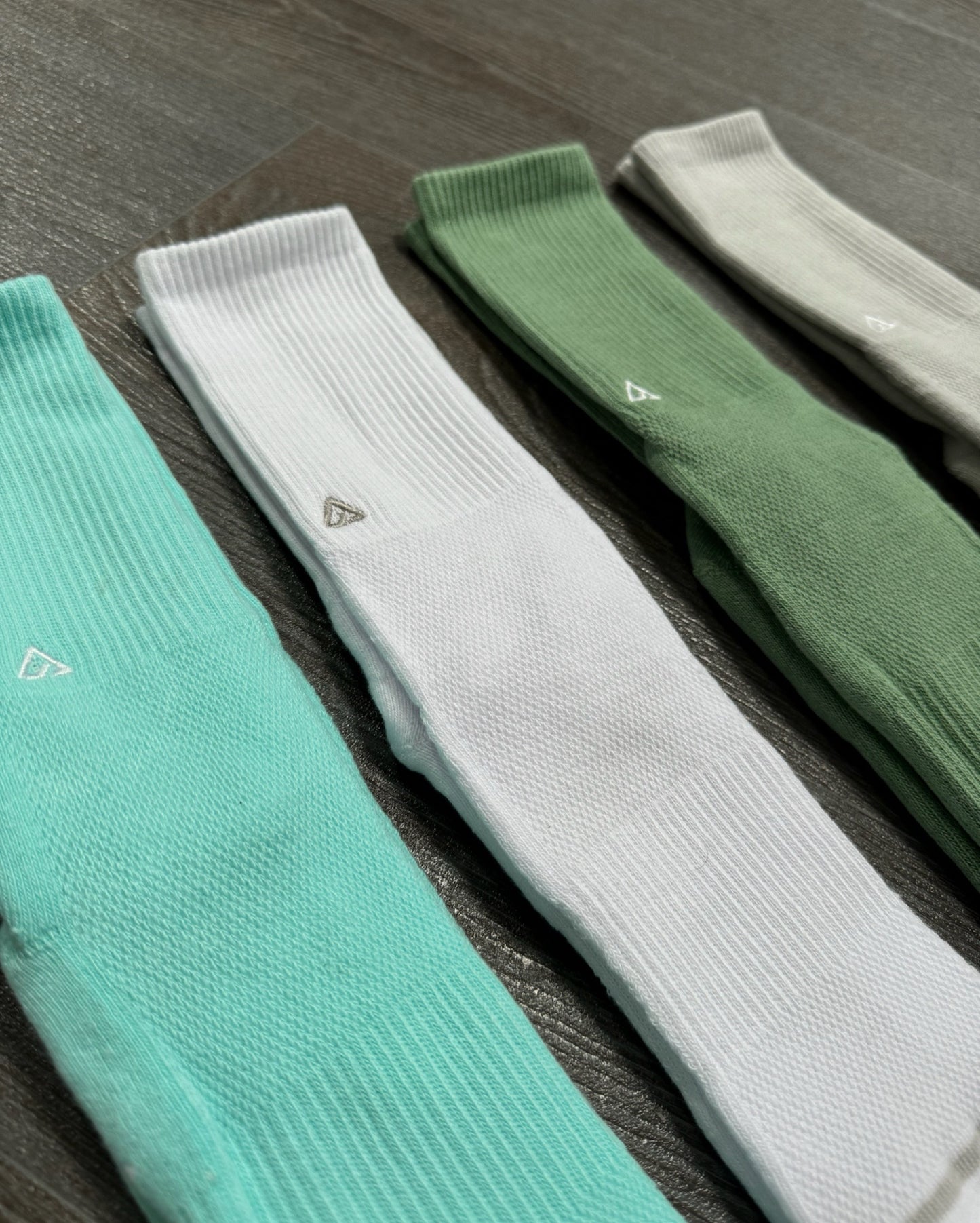 Athena Crew Socks: Sage