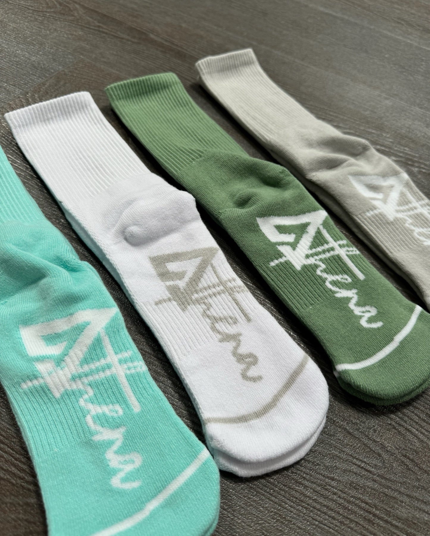 Athena Crew Socks: Grey